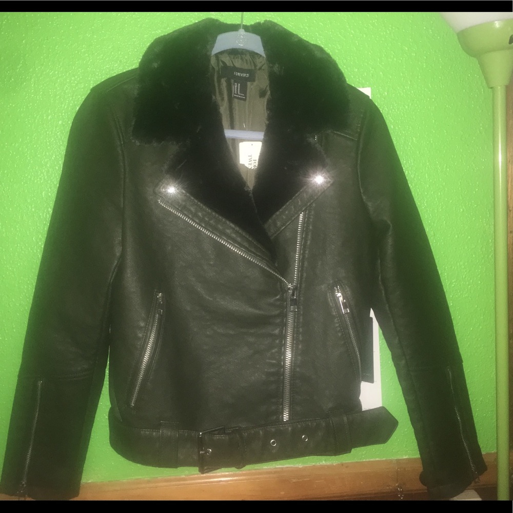Faux olive leather moto jacket faux fur collar med